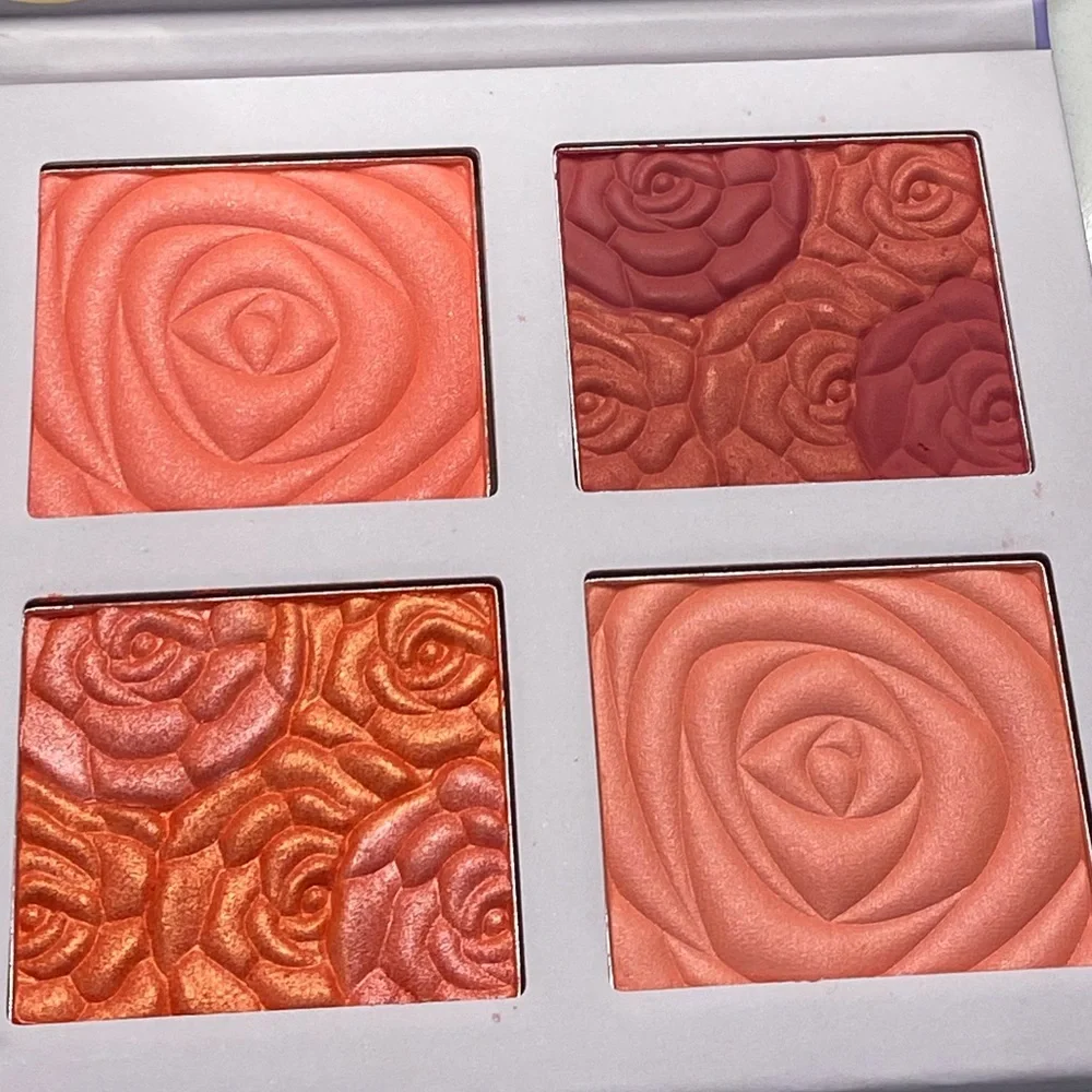 ELOISE 3D BLUSH N GLOW PALETTE NEW